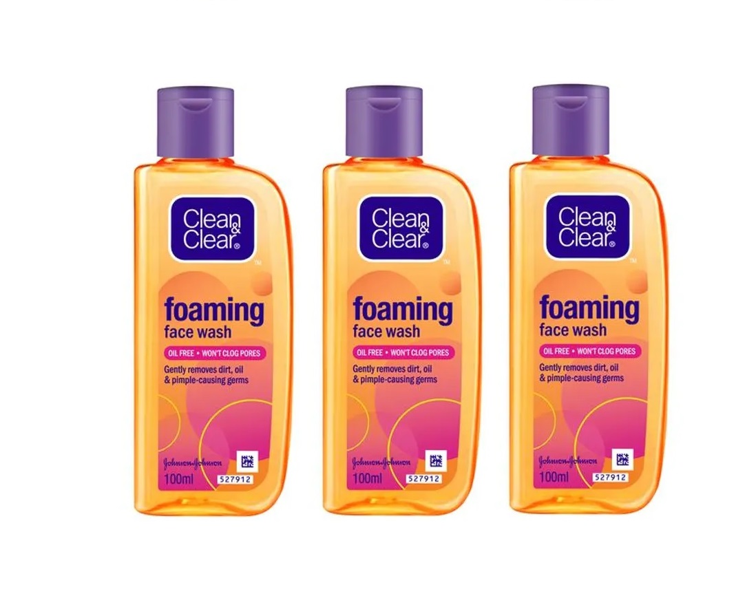 Clean and Clear Foaming Face Wash 100ml Pack Of 3