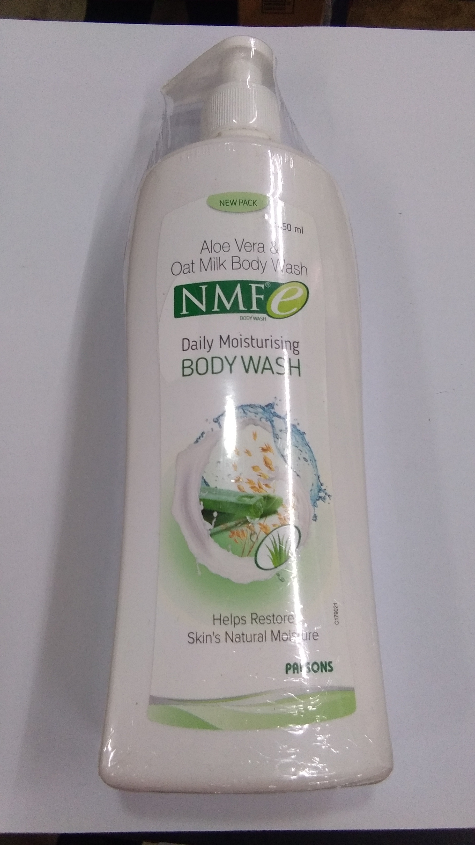 Buy Daily moisturising body wash 450ml Online HealthurWealth