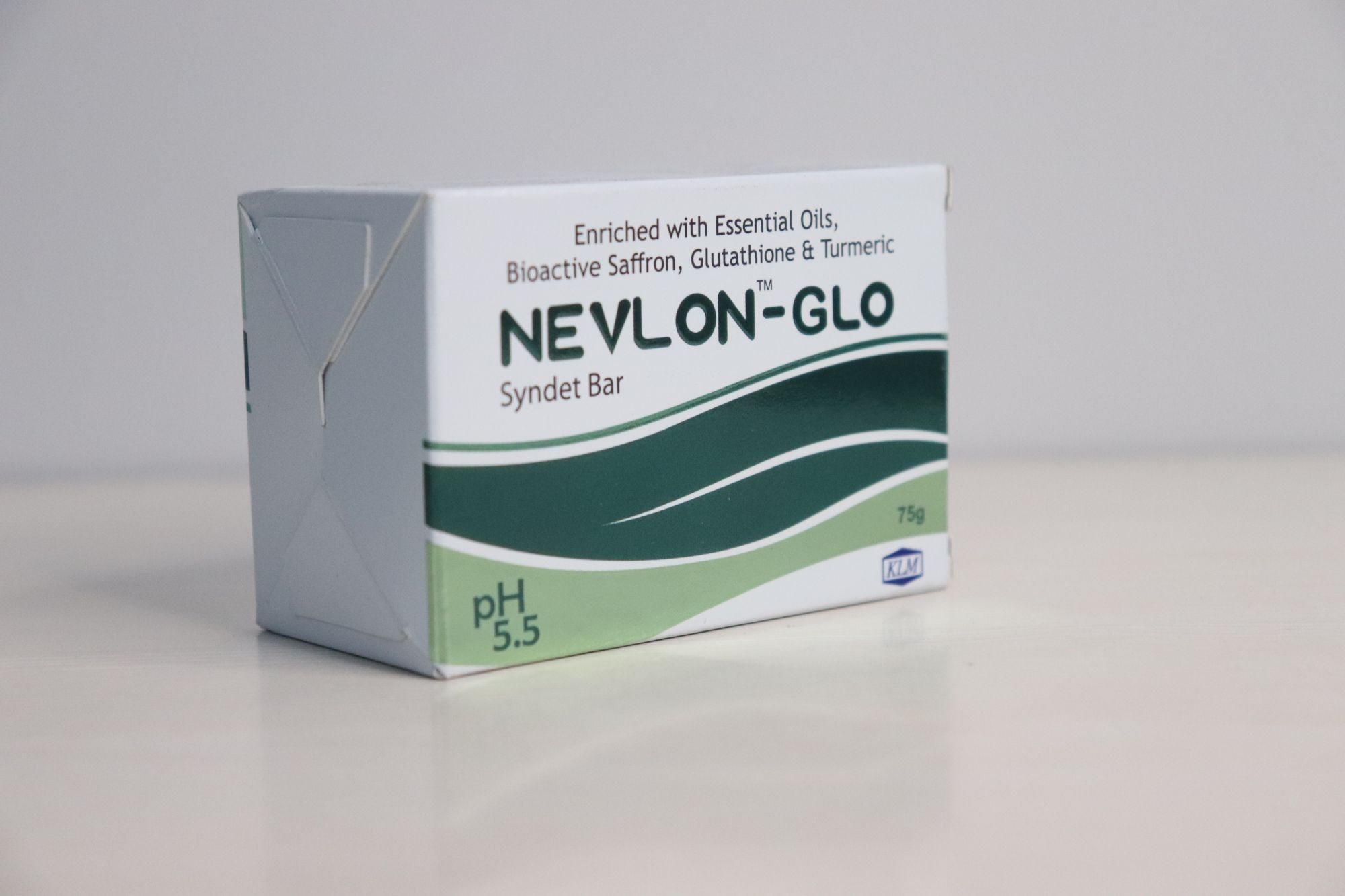 Nevlon Glo Syndet Bar, 75gm