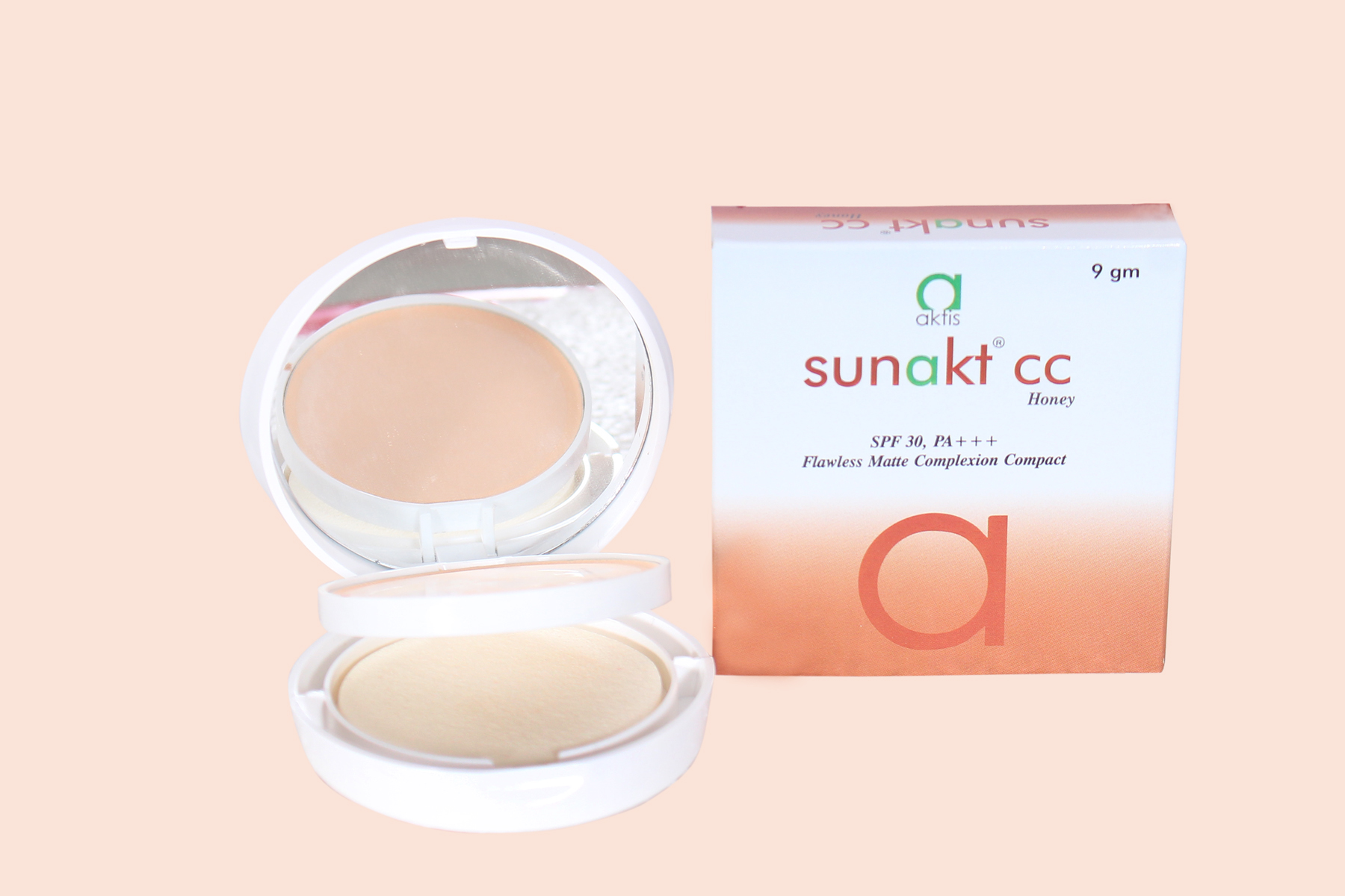 Sunakt CC Honey SPF 30  Flawless Matte Complexion Compact, 9 gm