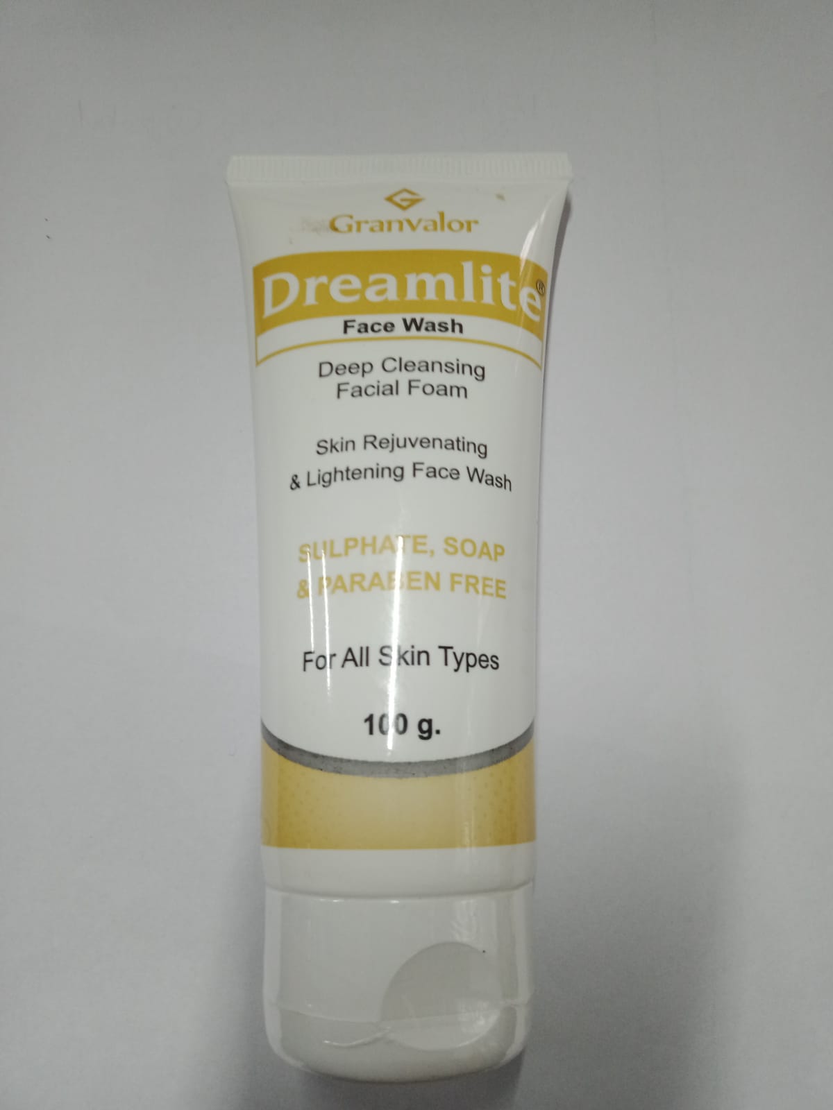 Buy Dreamlite Face Wash 100ml online at best price.